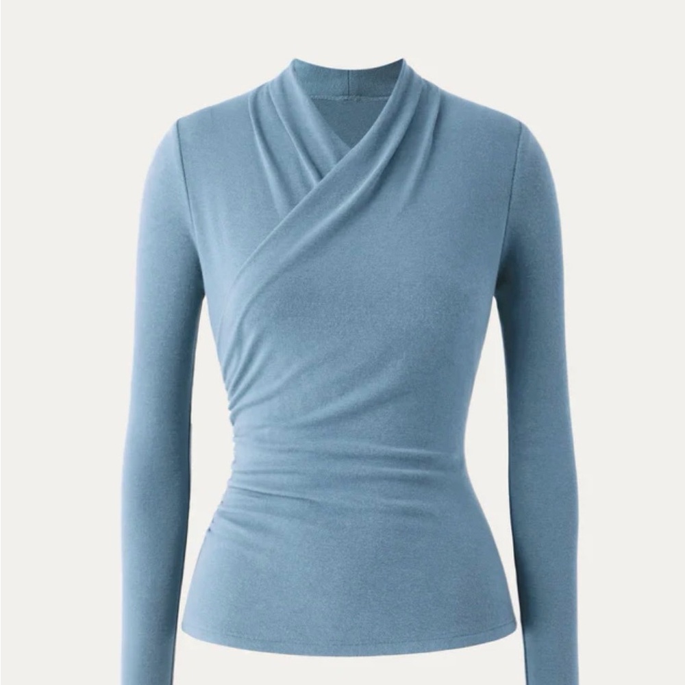 NWT OGL Dusk Blue Medium Eco-Mousse® Crossover Ruched Long Sleeve (Surplice) Top